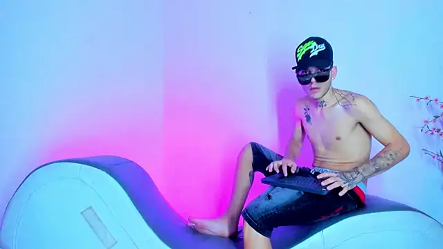 Pleasure_boys_hot Live XXX Chat