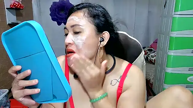 Filipina_Desire's Live XXX Chat