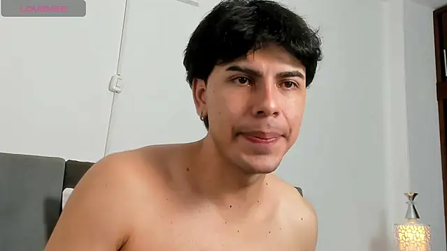 Izack_01 Pertunjukan Webcam