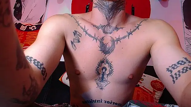 Show modela Alucard_Sins na web-kameri