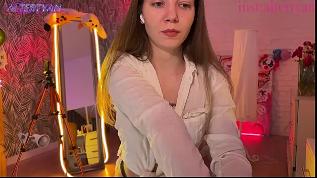 altertyan Adlı Modelin Canlı XXX Sohbeti
