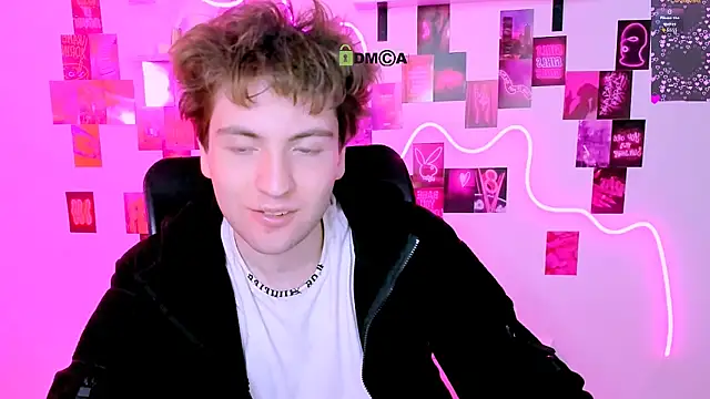 joseph_bear_ élő XXX-chatje