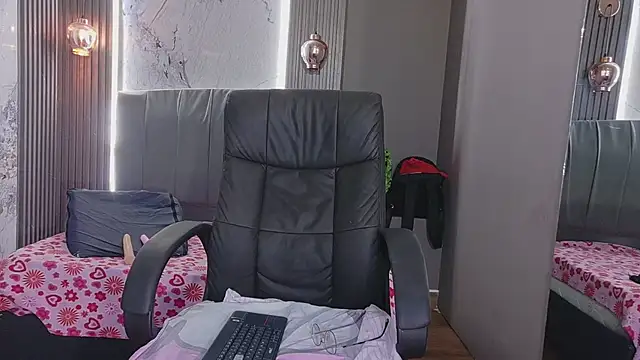 Vanessa_7_ élő XXX-chatje