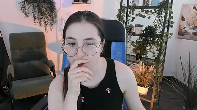 Chat +18 de VirtuallVoyant ao vivo