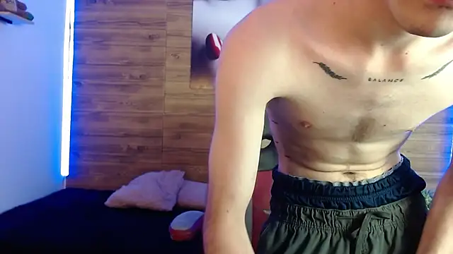 Онлайн чат XXX trevor_mob