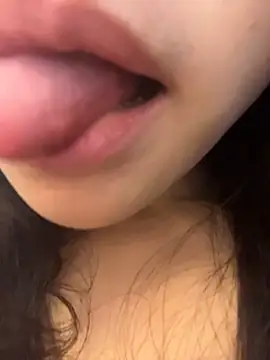 Show modela xiaochengzi505 na web-kameri