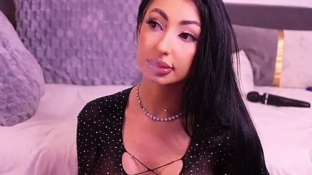 AllyDevine – Naživo XXX chat