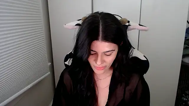cassiealvarez's Live XXX Chat