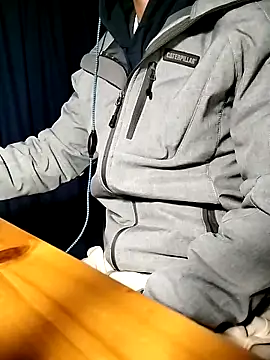 JohnnyTos live XXX chat