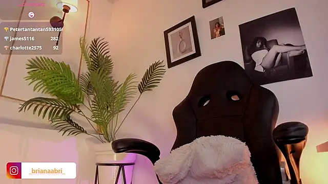 brianahill_'s Live XXX Chat