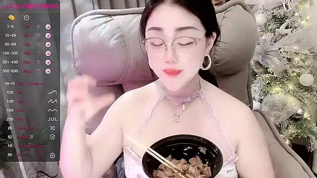 Monica-666888- 现场XXX聊天