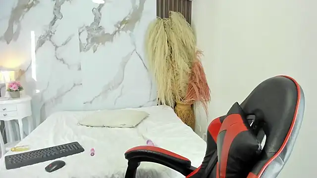 Онлайн чат XXX naomyduff