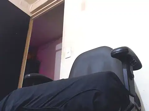 WOLFMONSTERDICK live XXX chat