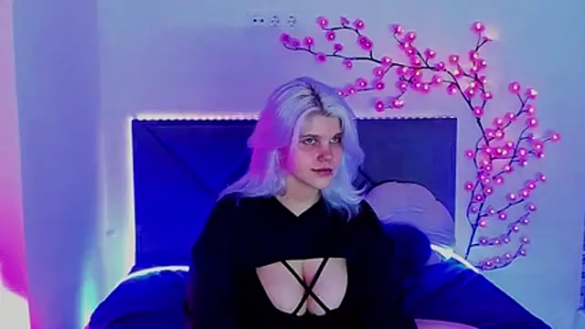 Онлайн чат XXX JoannLowe