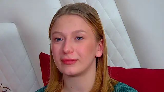 XXX chat uživo modela BeatriceBinoche