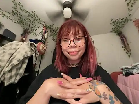 عرض كام moan4mona