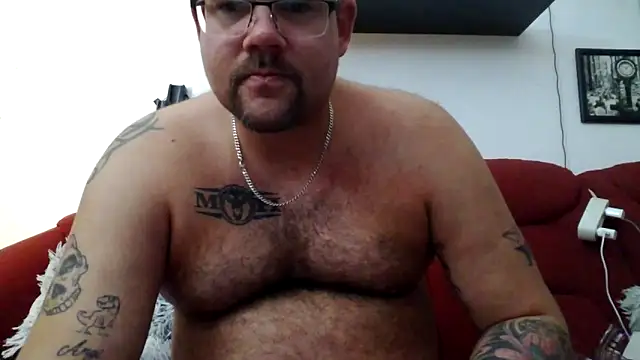 sexykevin17cm Webcamshow