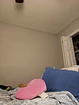 oliviaprettypussy's Live XXX Chat