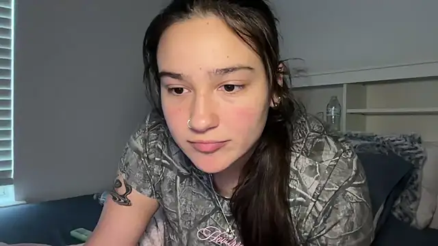 anitayurmoniii Show in webcam