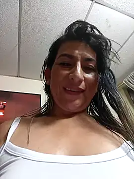 XXX chat uživo modela Lucia_Rios