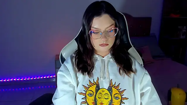 Онлайн чат XXX OphelianaRose33