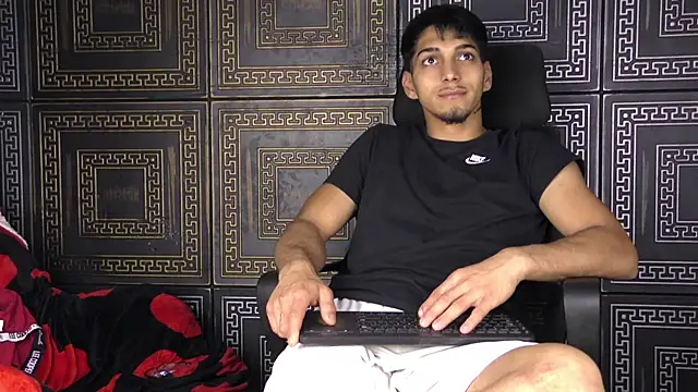 DanteRafaelo's Webcam Show