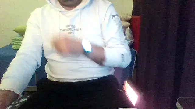 st206boy Webcam show