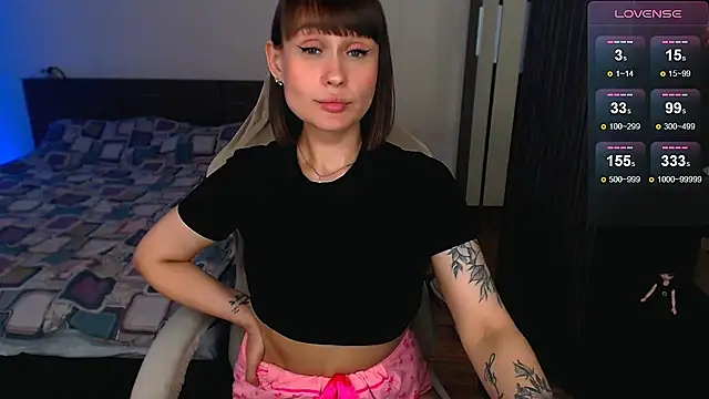 Mel_Lovell_ Chat XXX in diretta