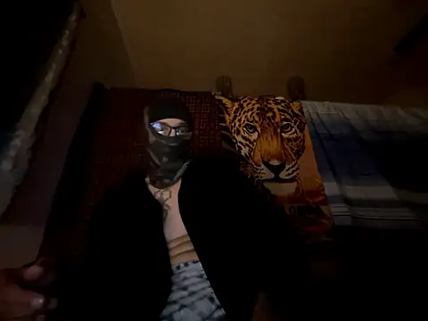 ThrowedWorldWide's Webcam Show