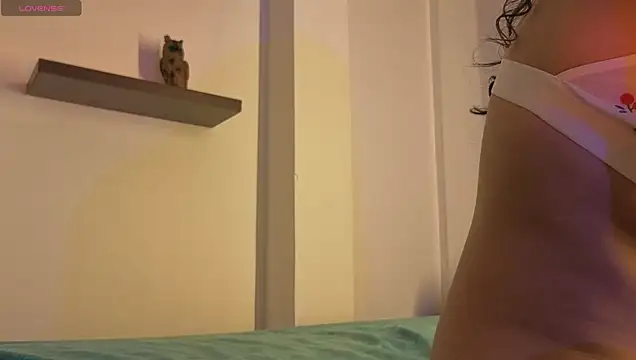 Miniadelf's Live XXX Chat