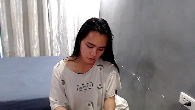 shecutie69 网络视讯表演