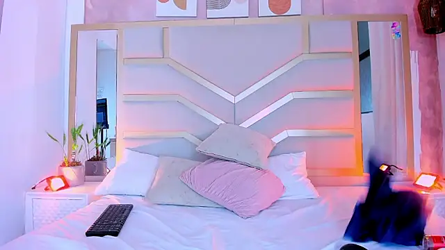 Emily-Cruz Webcam Show