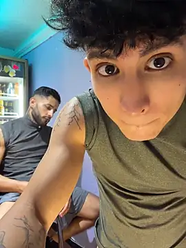_Tomy08calderon Chat XXX in diretta