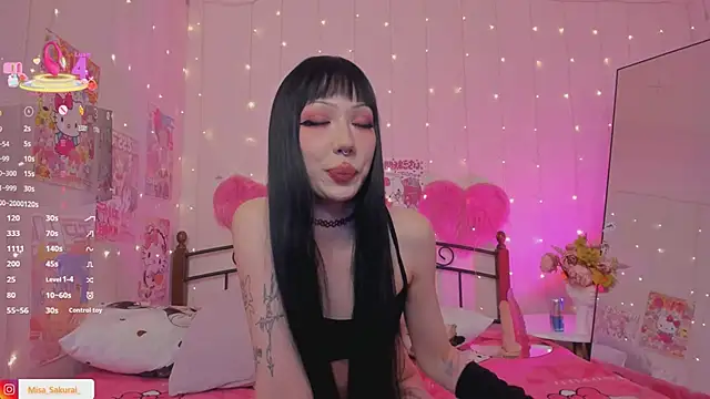 Misa_Sakurai élő XXX-chatje