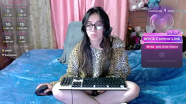دردشة Maggie_Fox3 الجنسية المباشرة