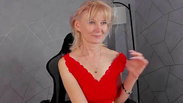 Julie_Lucas: онлайн-секс-чат