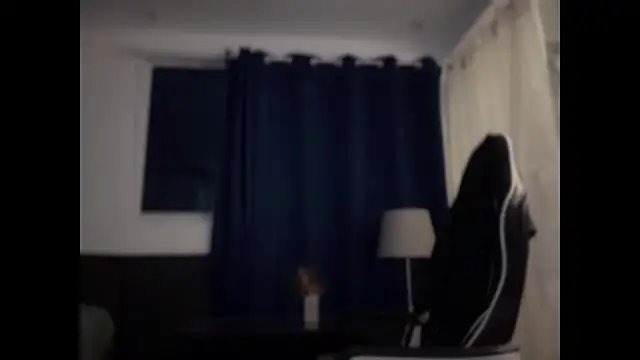 GoldenMia Chat XXX live