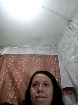 Chat +18 de Venusluxodomme ao vivo