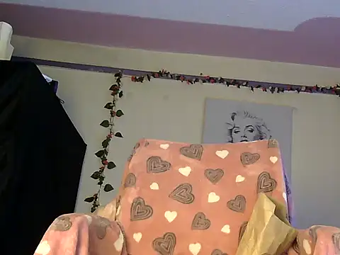 slybin_ Show in webcam