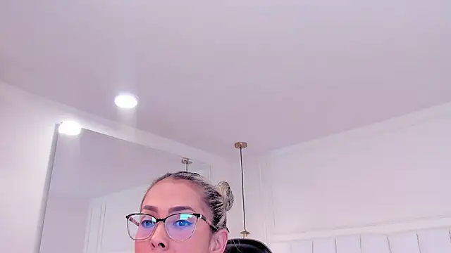 dolly_walker 现场XXX聊天