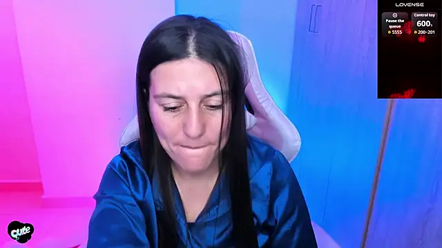 Saskyaa Live XXX-Chat