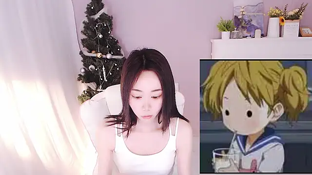 hall-33 Webcam Show
