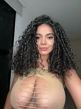Онлайн чат XXX Curlyierr