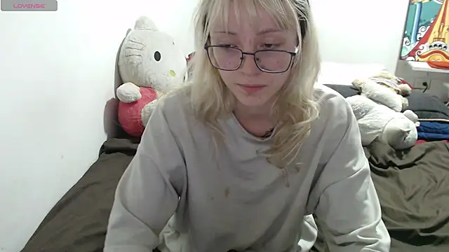 Cloe_five Chat XXX live
