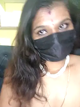 Show de Premalatha_28 na webcam