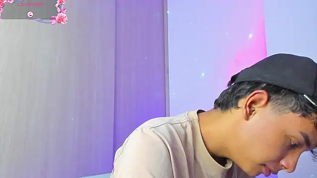 Maxfrost1 Live XXX-chat