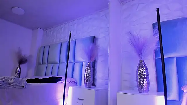 HollyPeach Live XXX-Chat