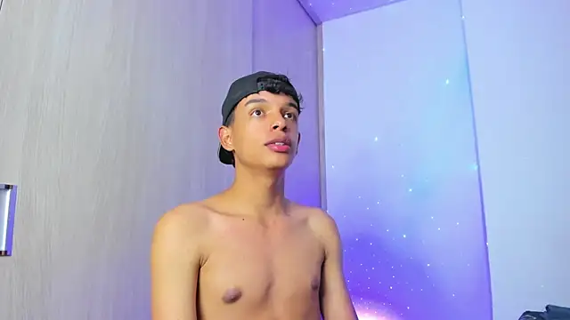 Maxfrost1's Webcam Show