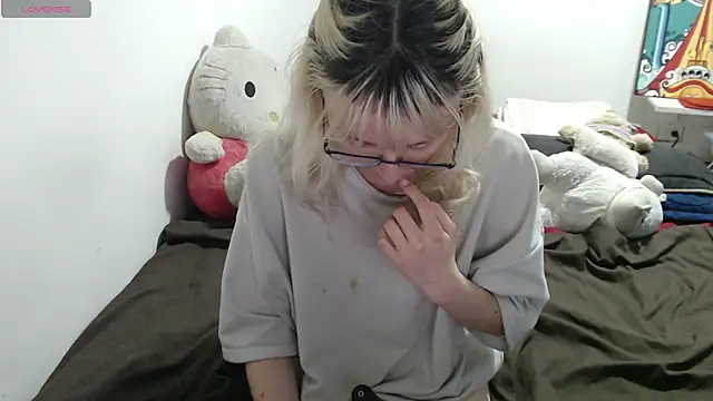 Cloe_five 라이브 XXX 채팅