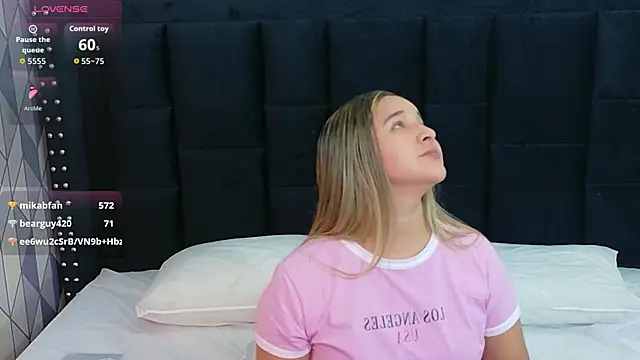 collegepawglovedaddy's Live XXX Chat